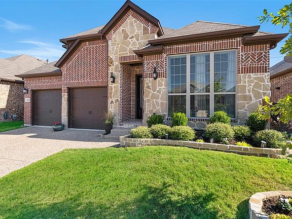 2nd image of 3124 Bella Lago Dr