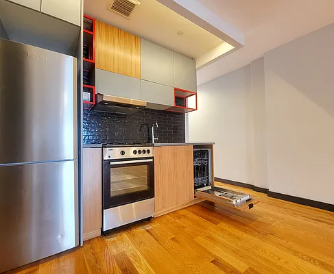 Rented by RENTBK LLC | media 6