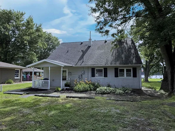 4415 N West Shafer Dr, Monticello, IN 47960