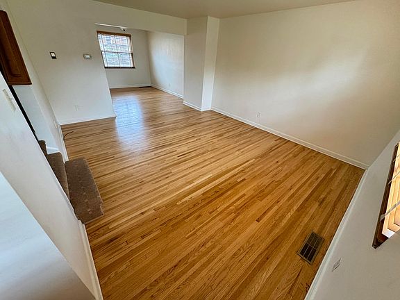 5th image of 1870 Northwest Blvd #8B