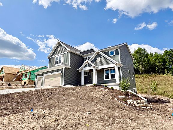 2nd image of 5937 Valley Point Dr SE