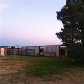 4th image of 3001 W Hightower Dr