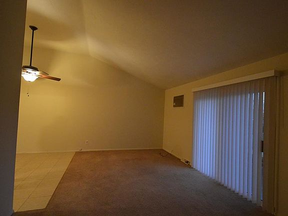 4th image of 2487 Warren Pkwy APT 2