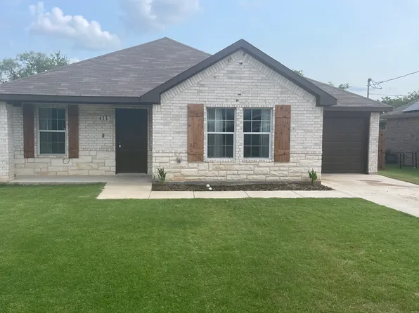 411 SW 16th St, Mineral Wells, TX 76067