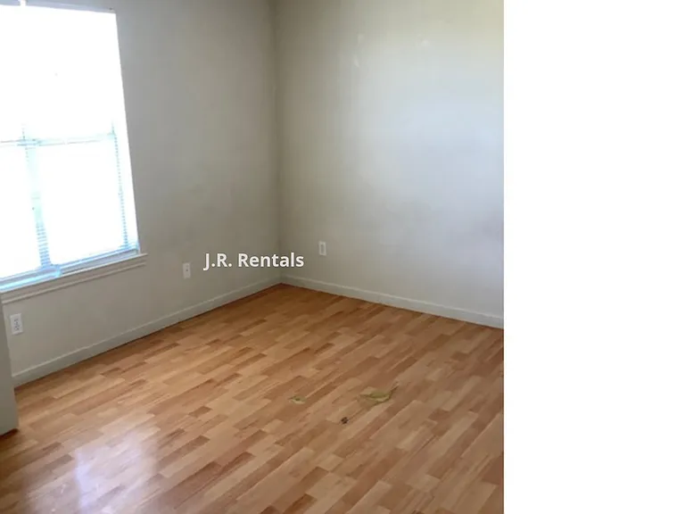 413 Brittney Way #C — Photo 27