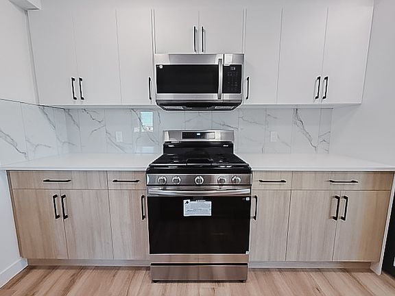 3rd image of 6035 105th St NW Unit 1