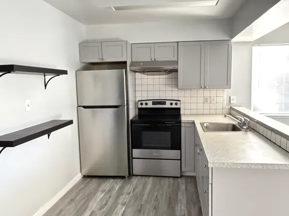 5556 Keoncrest Cir APT 4, Sacramento, CA 95841