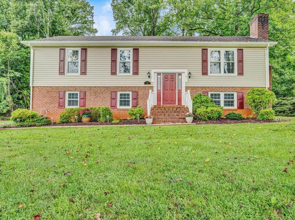 51 Laurel Ln, Lynchburg, VA 24502