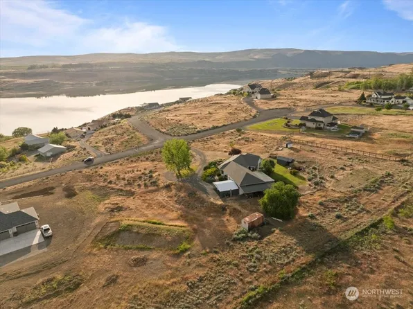 21125 Division.4 Road NE, Soap Lake, WA 98851