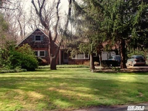 1st image of 6 Meadowood Ct