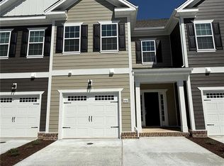 4946 Apricot Way, Chesapeake, VA 23321