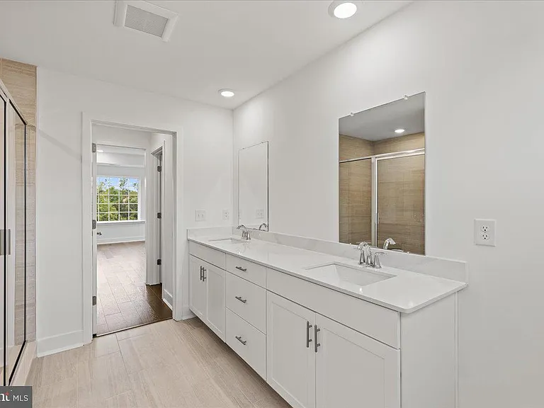 21 William Boyer Dr — Photo 30