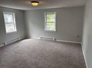 196 Broad St #4, New London, CT 06320