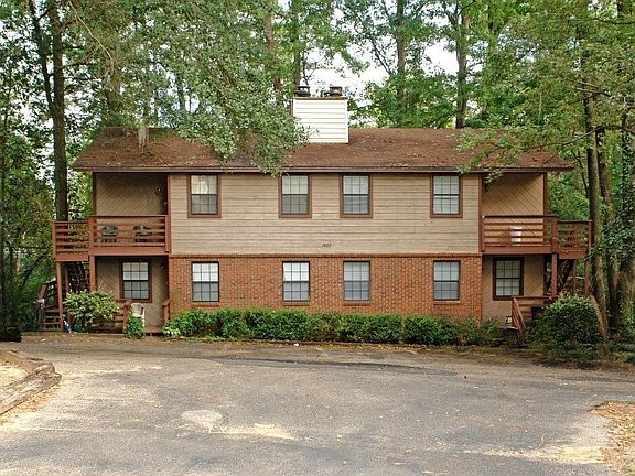 2nd image of 1802 Sylvan Ct