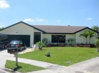 9568 Newport Rd, Boca Raton, FL 33434