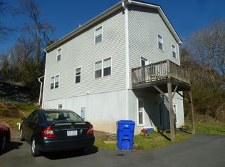 711 S Merritt Mill Rd, Chapel Hill, NC 27516