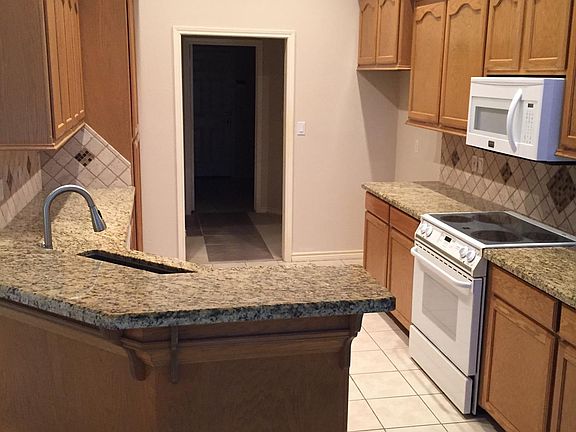 4th image of 3565 Charleston Ln
