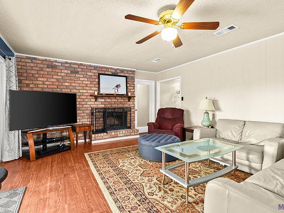 4th image of 2025 Sprucewood Dr