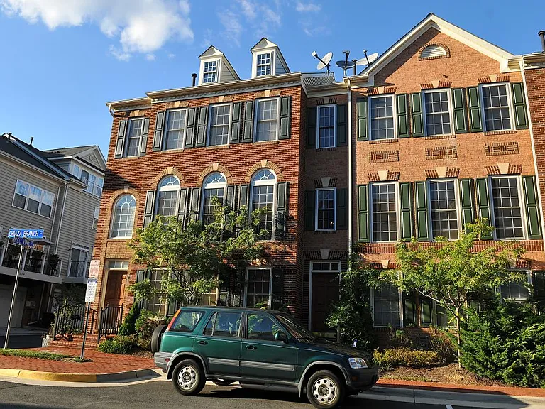 Exterior - Front