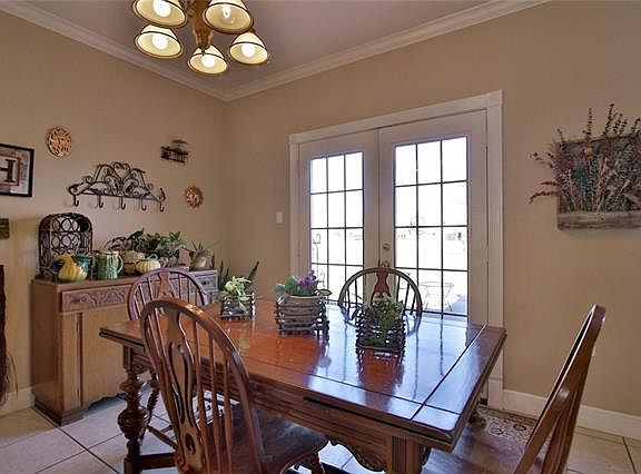 2nd image of 77 Glen Abbey St