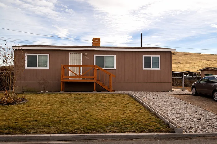 5360 Corral Dr