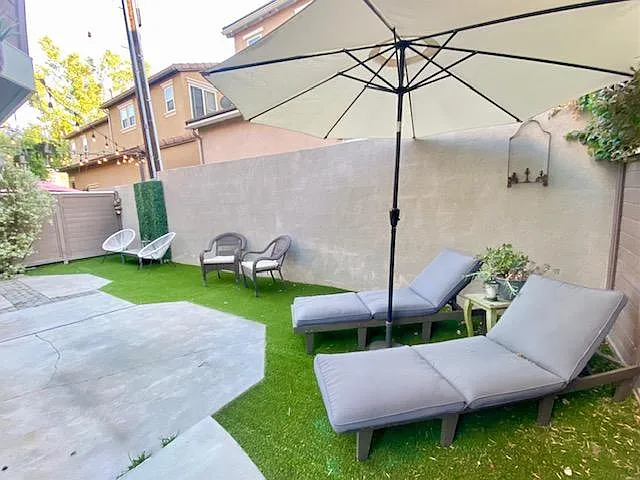 191 Admiral Way — Photo 4