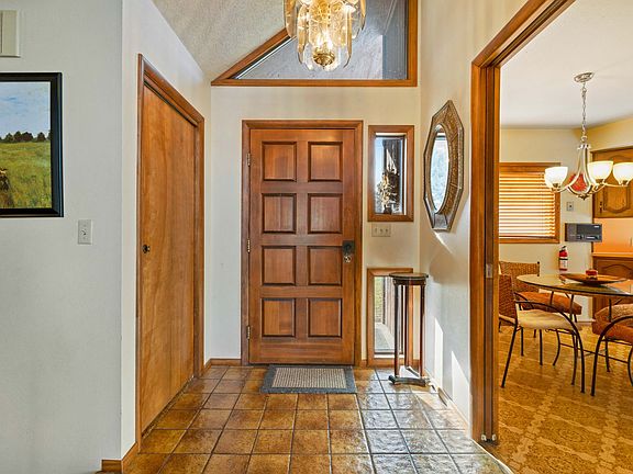 5th image of 580 W Main St Unit 1-2
