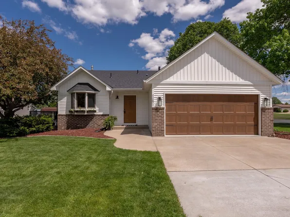 1291 Sapphire Ln, Shakopee, MN 55379