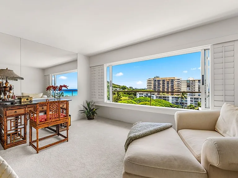 2895 Kalakaua Ave #805 — Photo 32