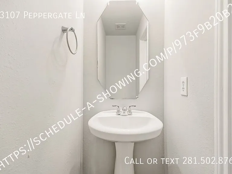 13107 Peppergate Ln — Photo 3