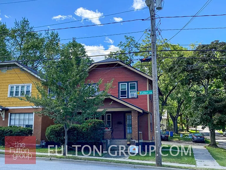 123 Fuller Ave NE — Photo 1