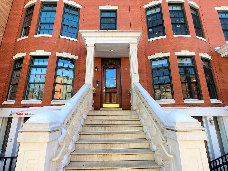 1st image of 299 Grand St #B