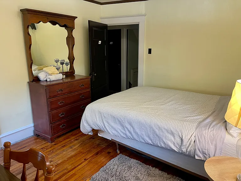 924 Park Ave — Photo 21