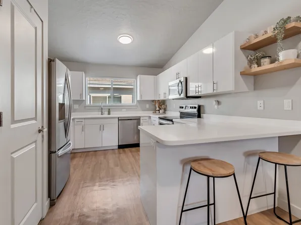 1140 W 950 N Unit C402, Orem, UT 84057