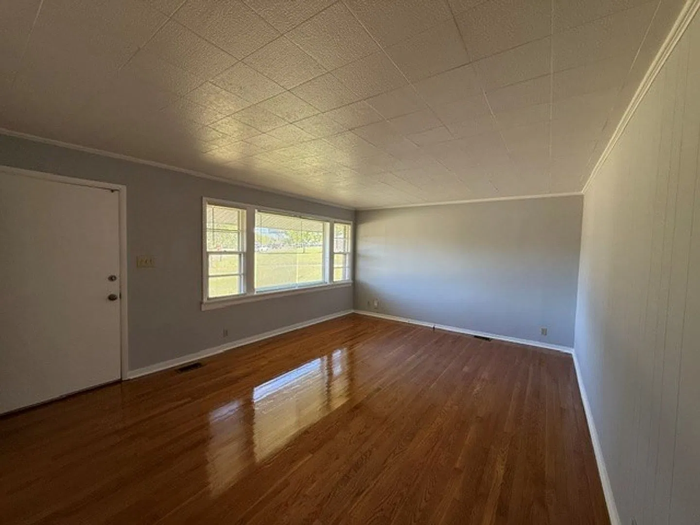 All One Level, No Carpeting In West Knoxville — Photo 2