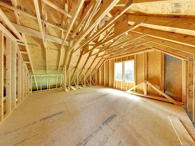 1st image of 120 Madeline Ln