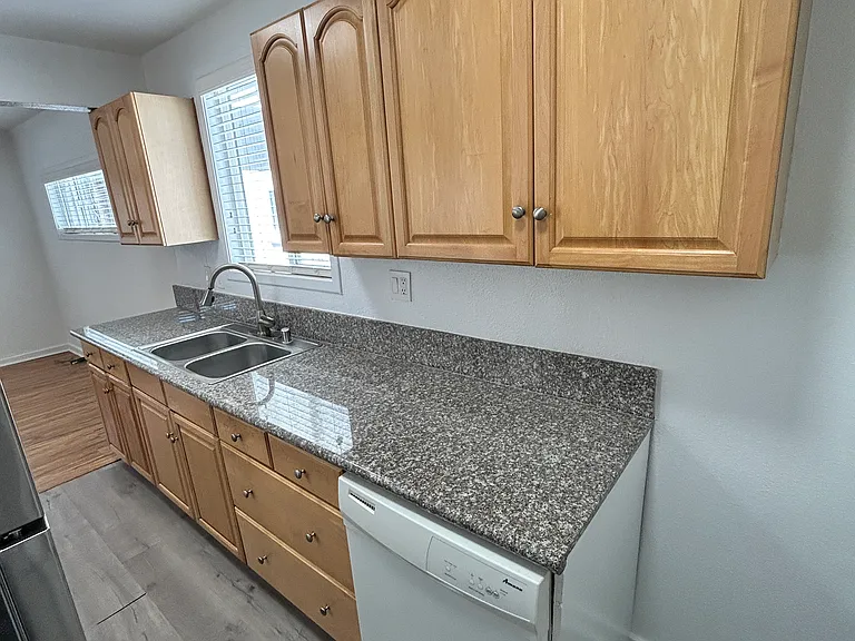 1695 Summit Ave #1695 — Photo 10