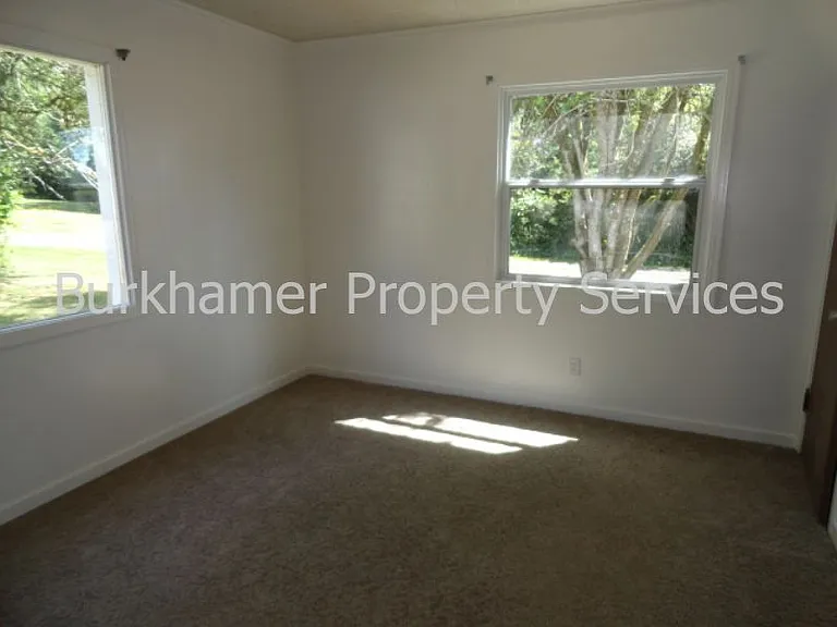 6700 Olympic Hwy #A — Photo 14