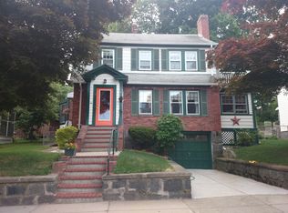 11 Pine Lodge Rd, West Roxbury, MA 02132