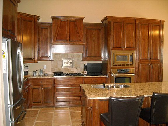 2nd image of 110 Appletree Dr