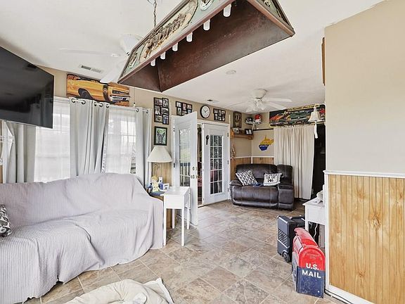 2nd image of 1793 Pike Road