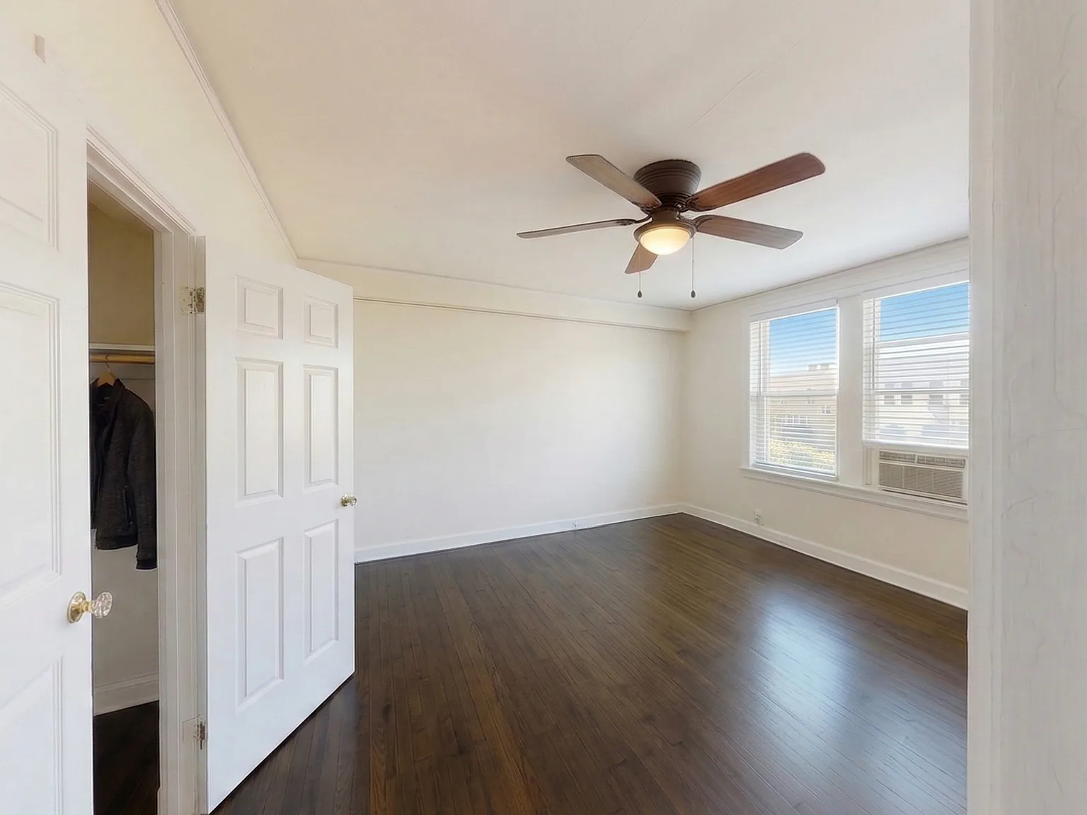 Baylor Apartments — Photo 3