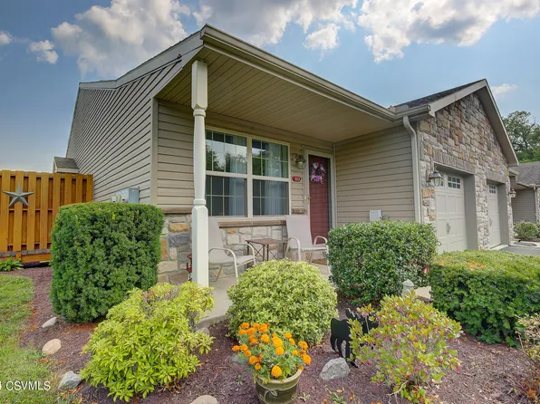 113 N Oakwood Ln, Selinsgrove, PA 17870