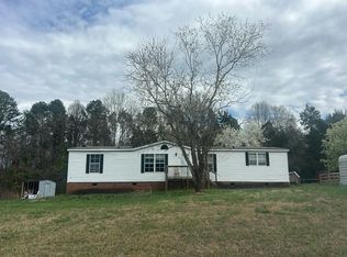 118 Mountain Brook Dr, Bessemer City, NC 28016