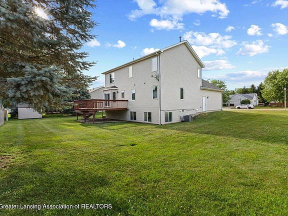5th image of 2258 Tiffany Ln