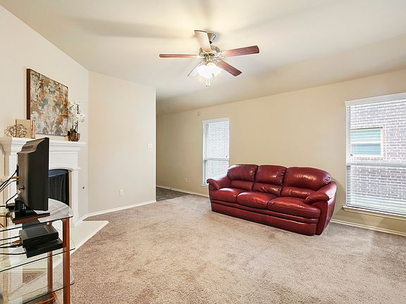 4th image of 420 Mount Olive Ave