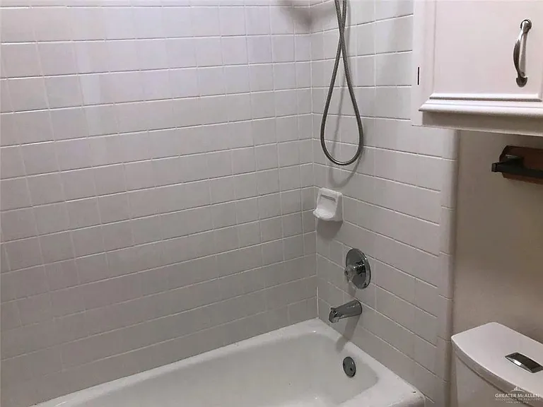 1216 W Heron Ct — Photo 14
