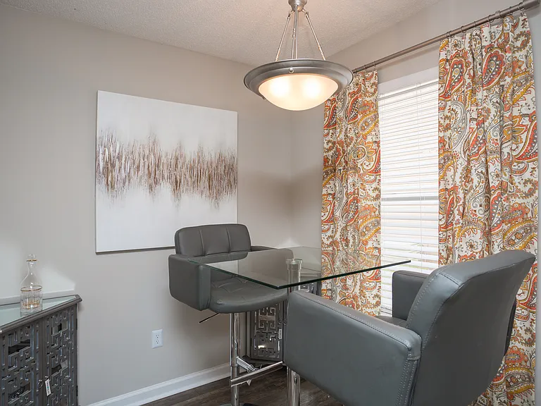 City Park Apartments — Photo 8