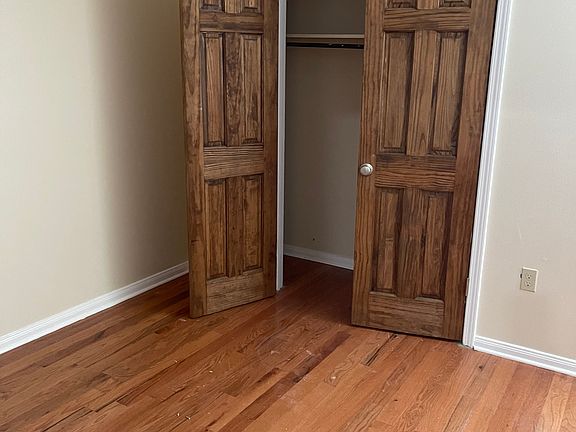 4th image of 1153 Heather Ln APT B