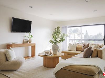 4829 Whitsett Ave APT 301, Valley Village, CA, 91607